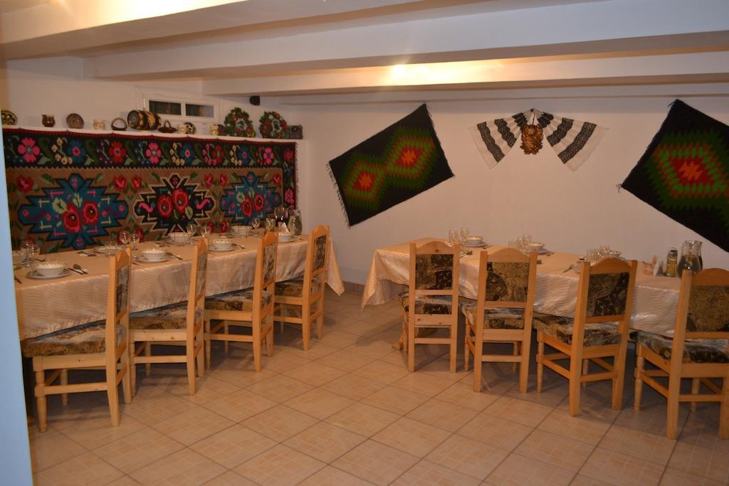Pensiunea Agroturistica Casa Colinita Vatra Moldovitei Luaran gambar
